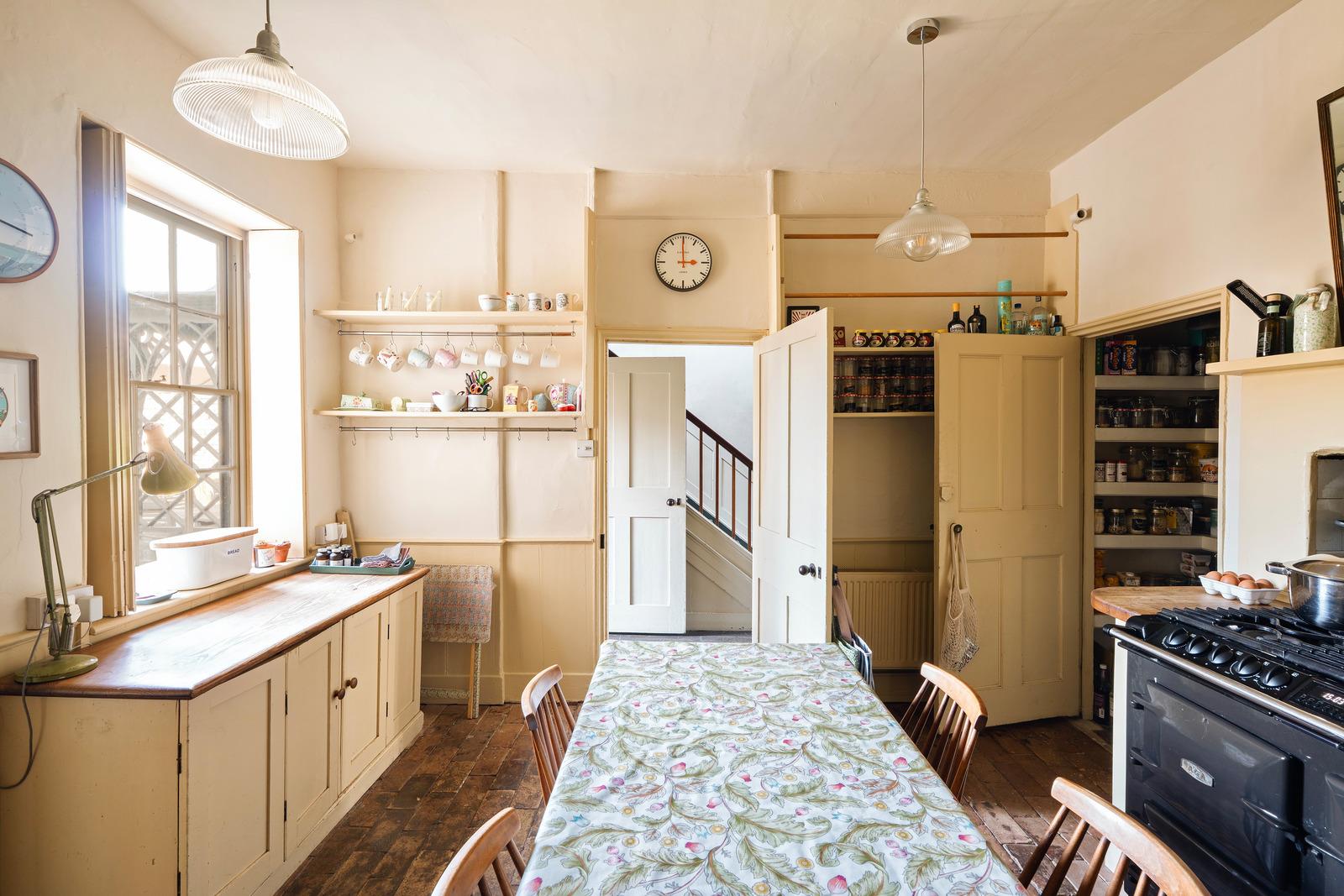 Chapel Place - Image 2